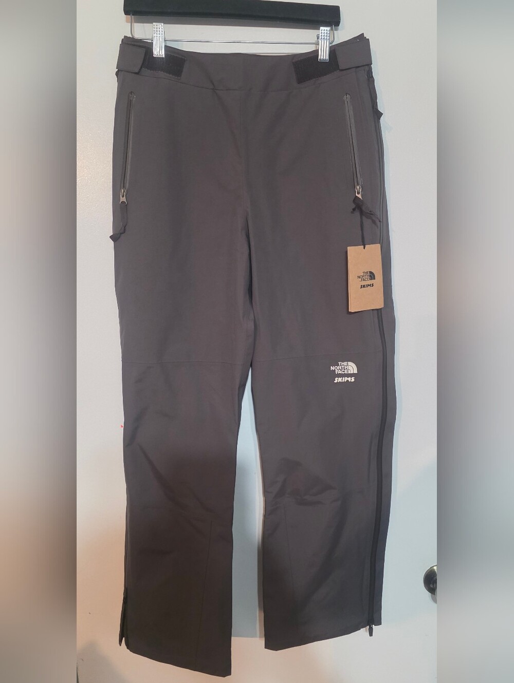 The North Face x SKIMS W Seam Tape Pant SK Phoenix Women Size Med NWT